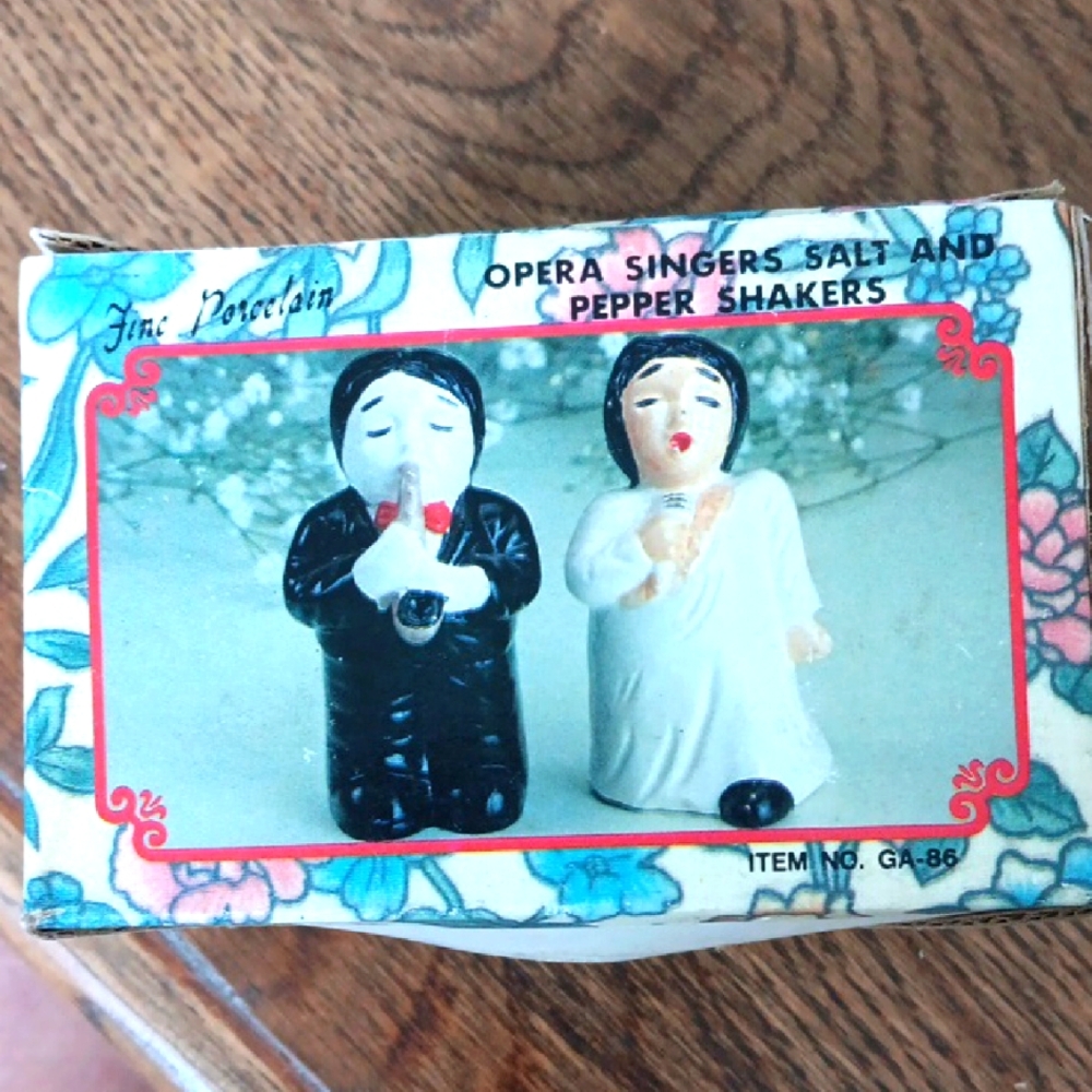 Fine Porcelain Opera Singers Salt and Pepper Shakers